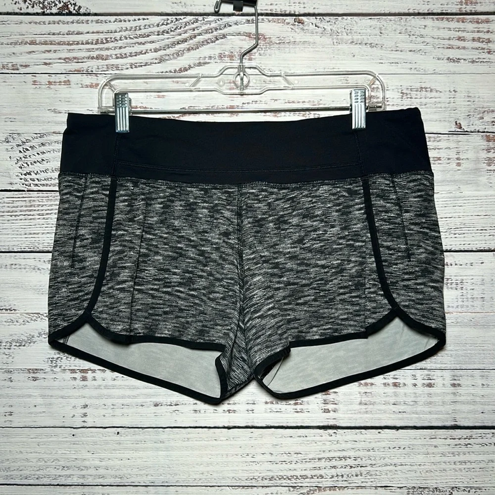 Lululemon Run Times Short *4-way Stretch Dramatic Static White Black Size 10